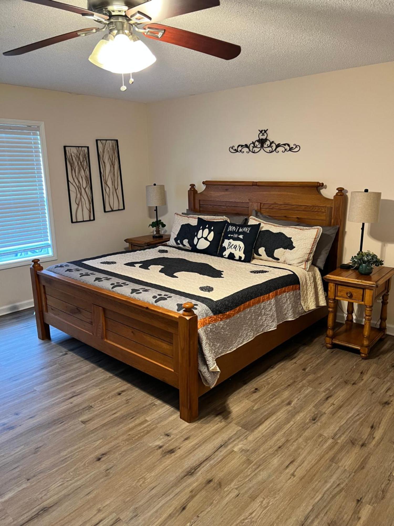 Bears Valley Inn - Great Location! - Peaceful, Children And Dog Friendly Retreat - Less Than 15 Min To All Attractions - Private Pool Club & Fishing Hole - Game Room With Tv Sevierville Eksteriør billede